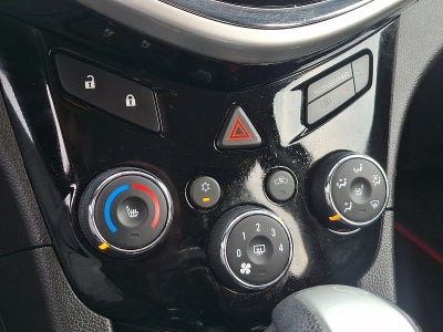2020 Chevrolet Sonic FWD Hatchback LT 5-Door