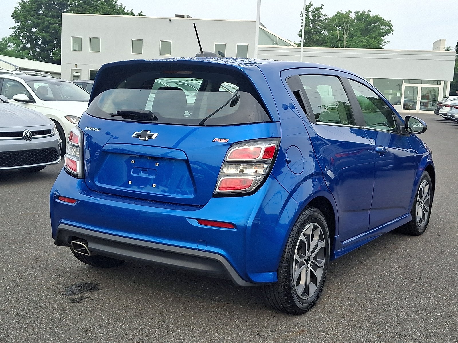 2020 Chevrolet Sonic FWD Hatchback LT 5-Door