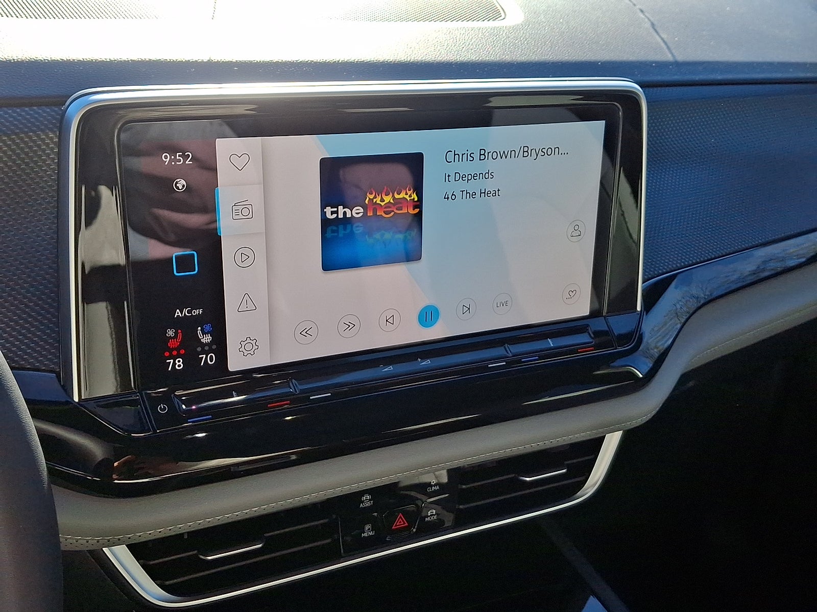 2026 Volkswagen Atlas Cross Sport 2.0T SEL