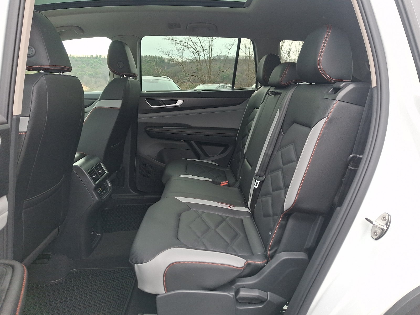 2026 Volkswagen Atlas Peak Edition