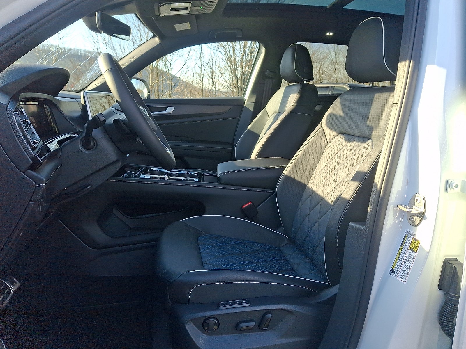 2026 Volkswagen Atlas Cross Sport SEL Premium R-Line