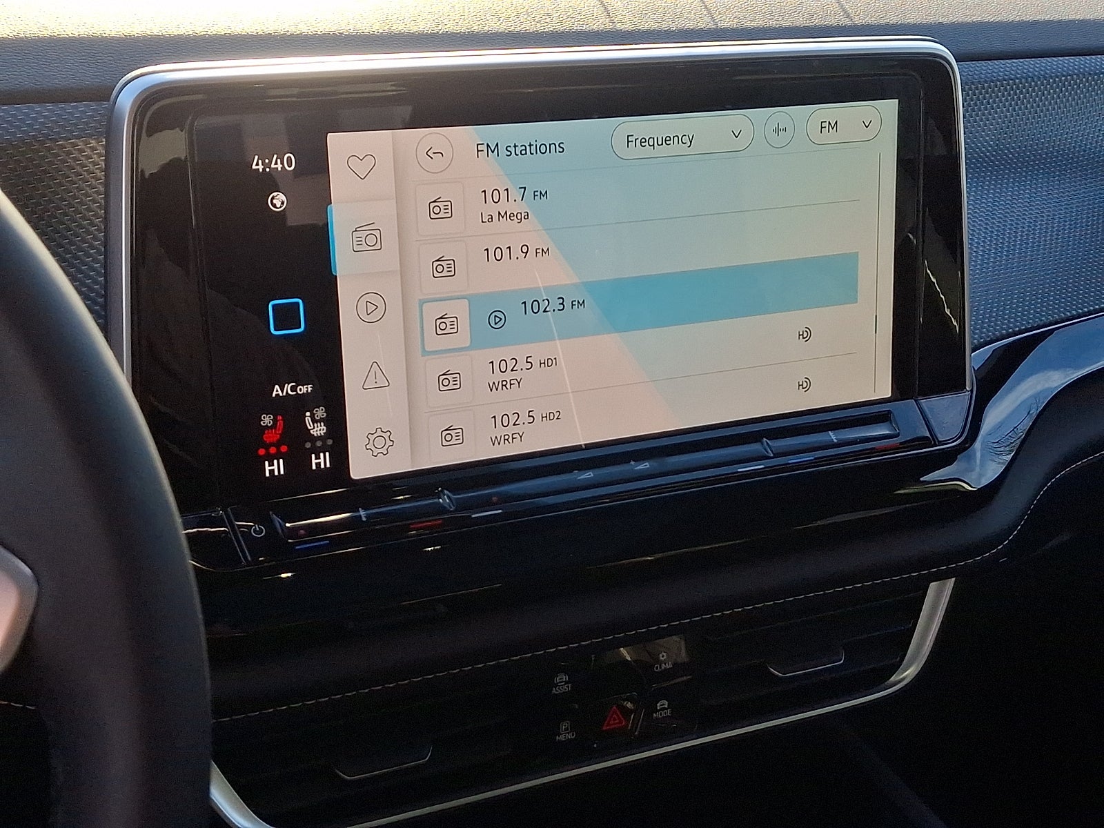 2026 Volkswagen Atlas Cross Sport SEL Premium R-Line