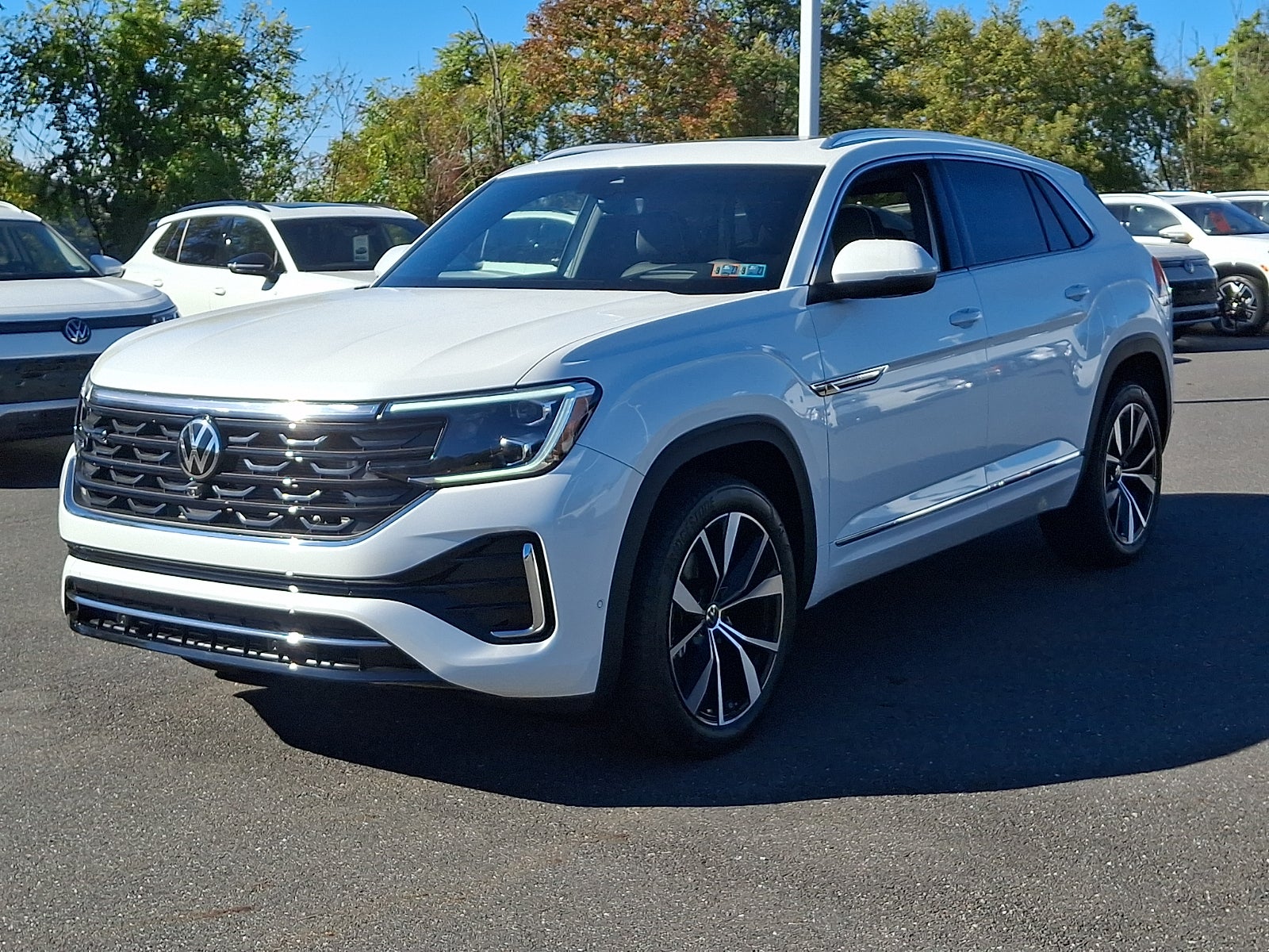 2026 Volkswagen Atlas Cross Sport SEL Premium R-Line