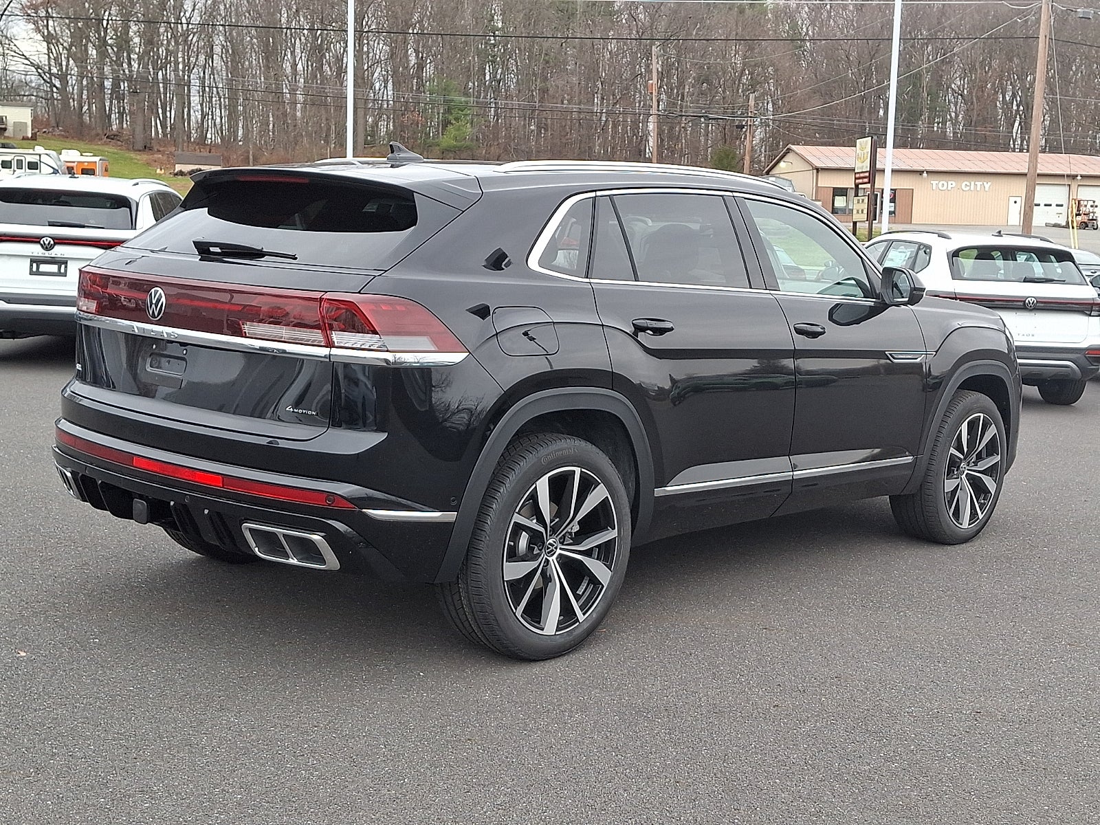 2026 Volkswagen Atlas Cross Sport 2.0T SEL Premium R-Line