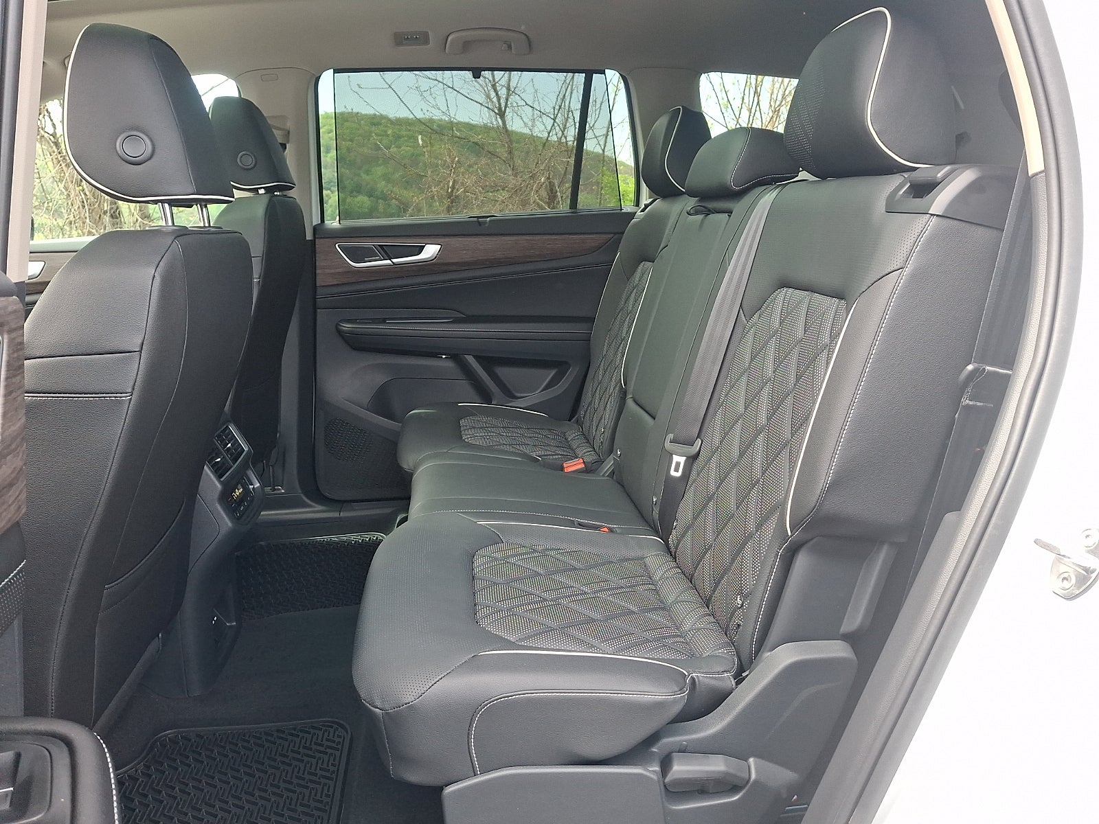 2026 Volkswagen Atlas SEL Premium R-Line