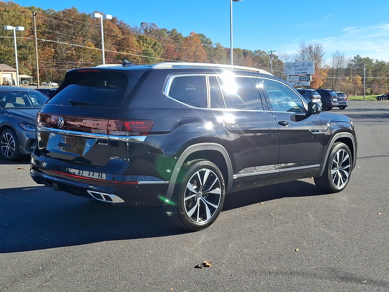 2026 Volkswagen Atlas 2.0T SEL Premium R-Line