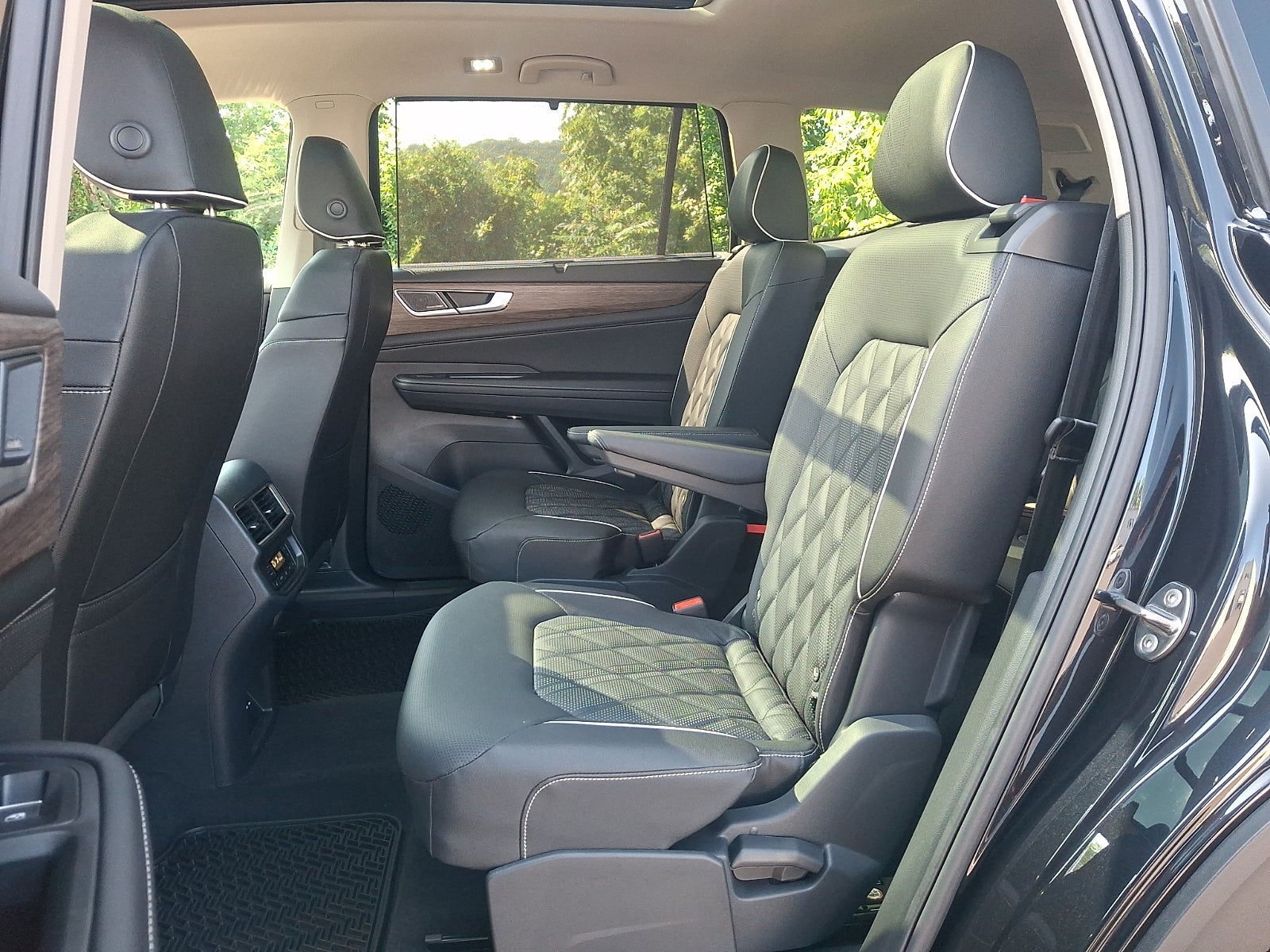 2026 Volkswagen Atlas SEL Premium R-Line