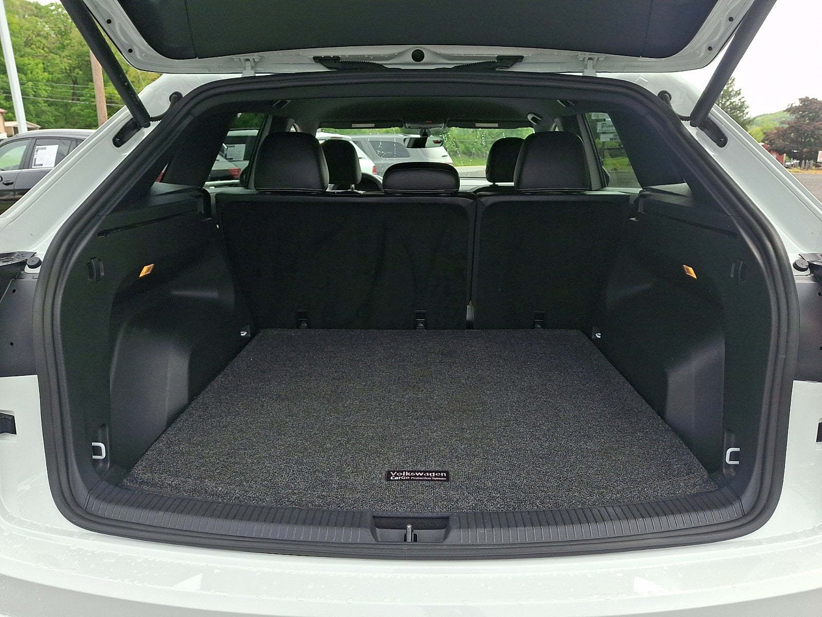 2023 Volkswagen Atlas Cross Sport 2.0T SE w/Technology