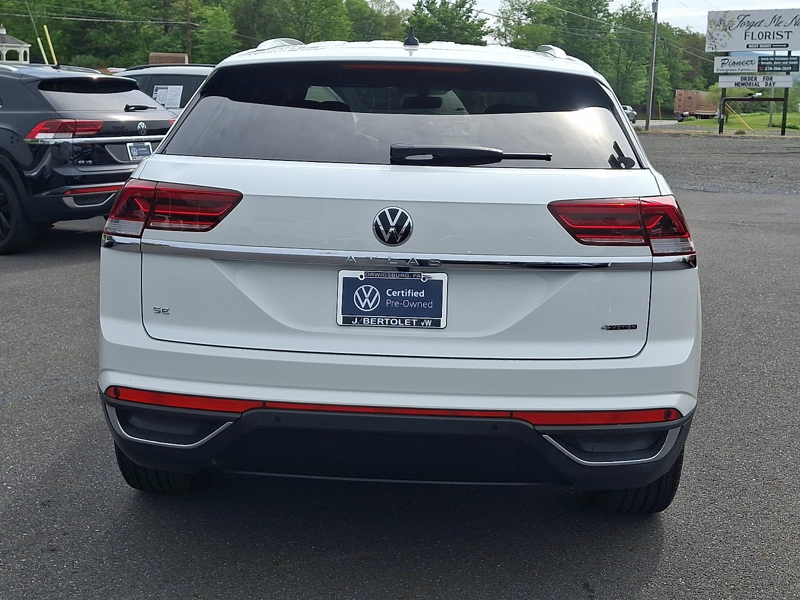 2023 Volkswagen Atlas Cross Sport 2.0T SE w/Technology