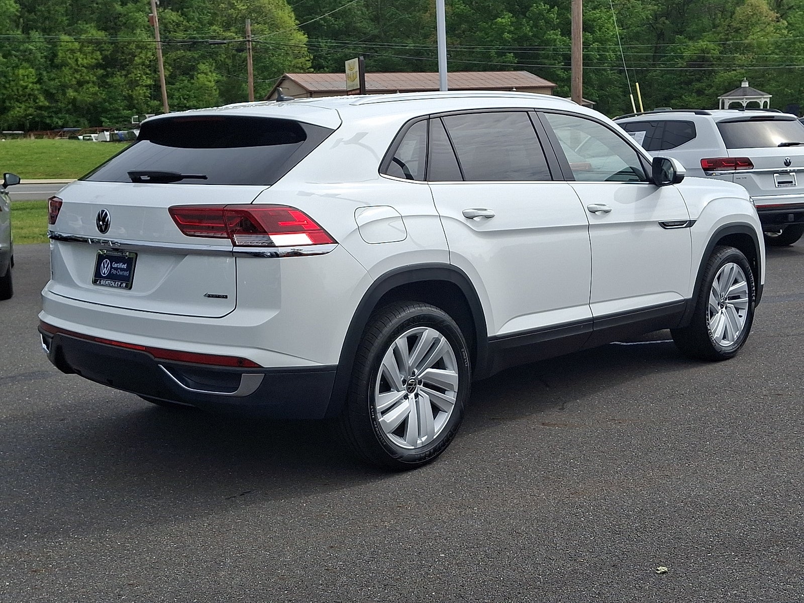 2023 Volkswagen Atlas Cross Sport 2.0T SE w/Technology