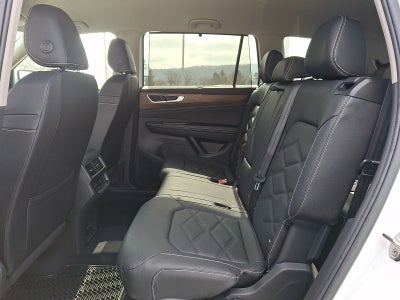 2026 Volkswagen Atlas SE with Technology