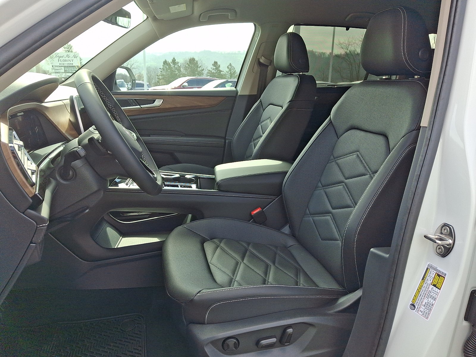 2026 Volkswagen Atlas SE with Technology