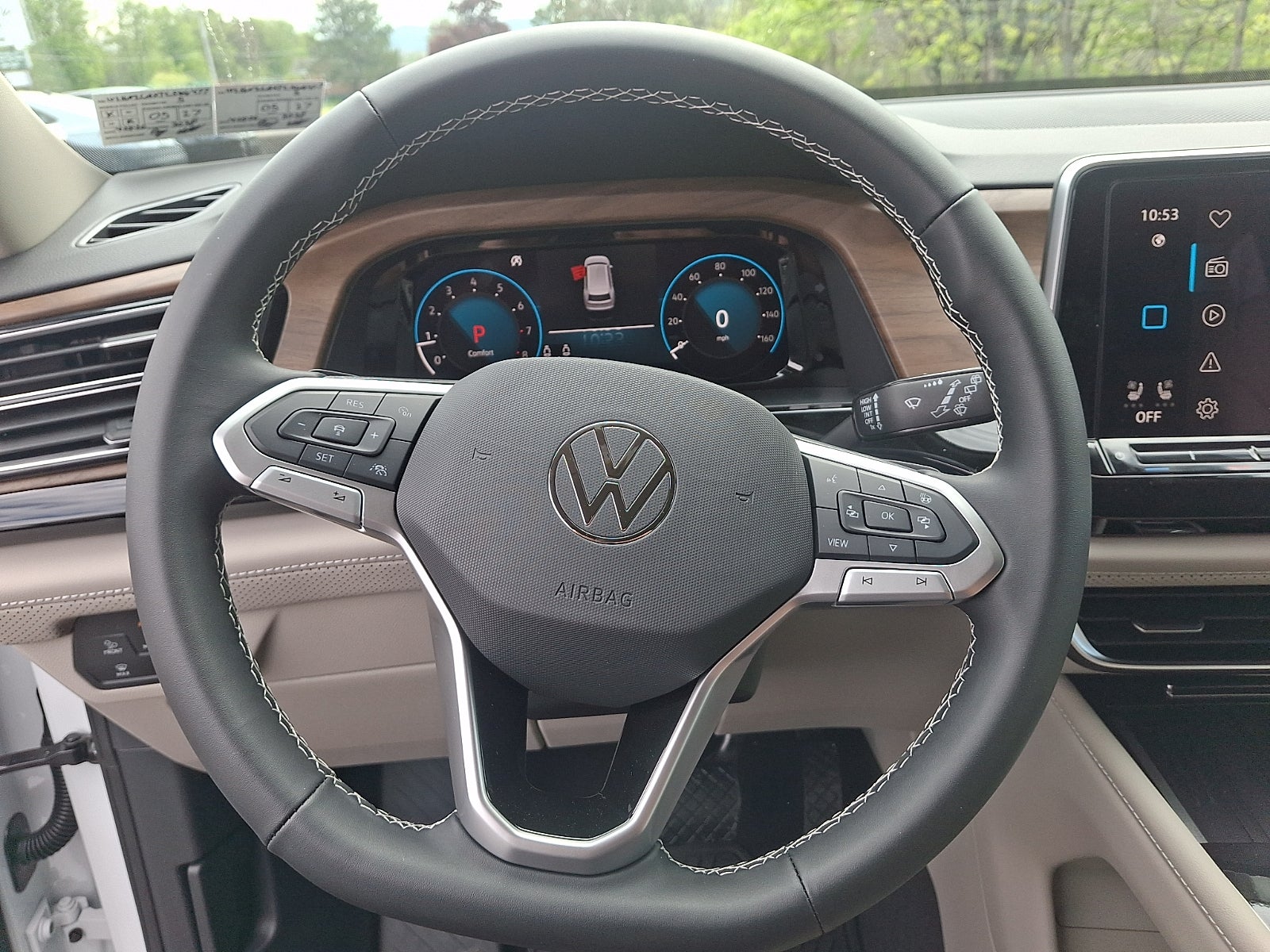 2026 Volkswagen Atlas SE with Technology