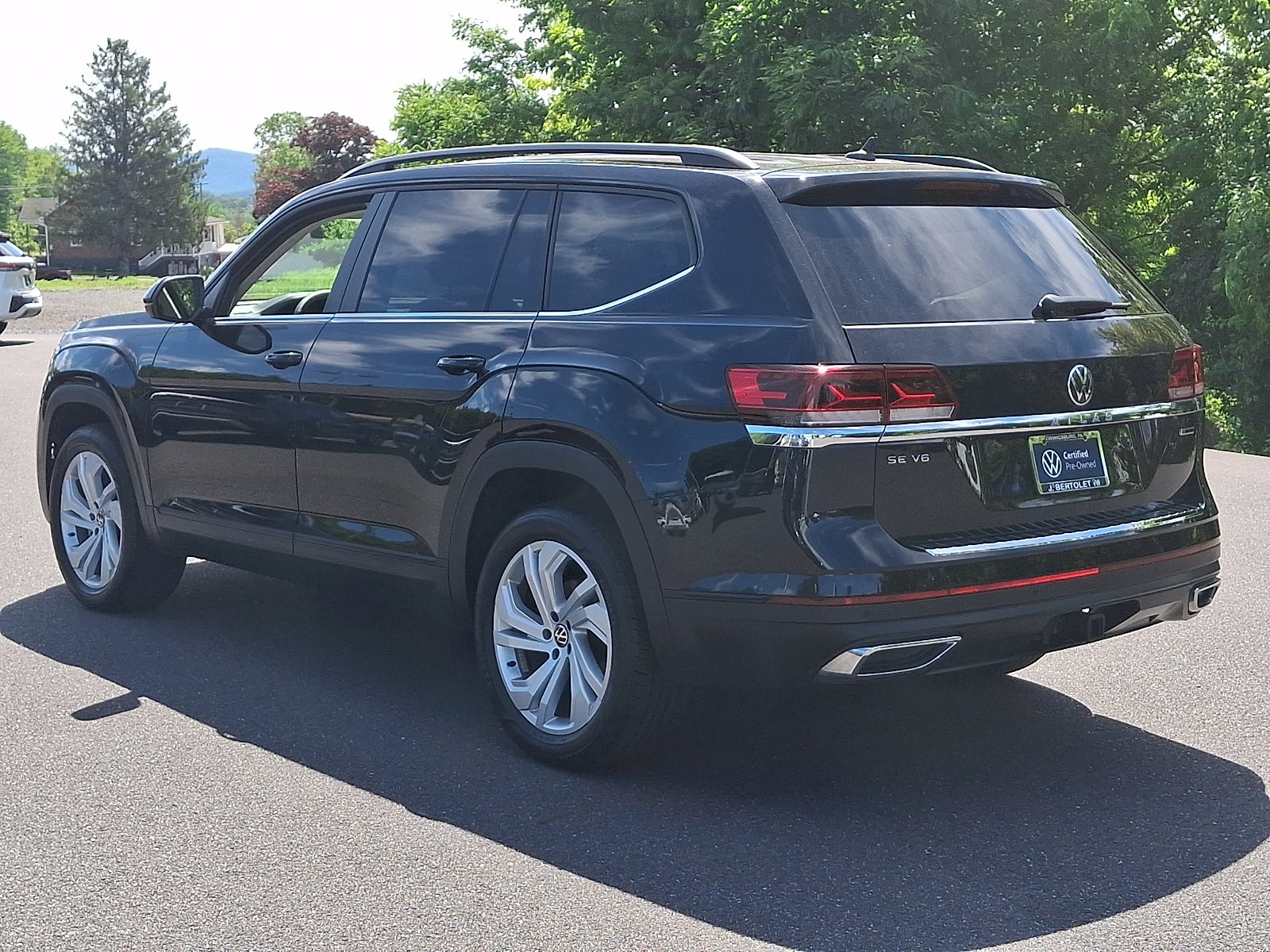 2022 Volkswagen Atlas 3.6L V6 SE w/Technology