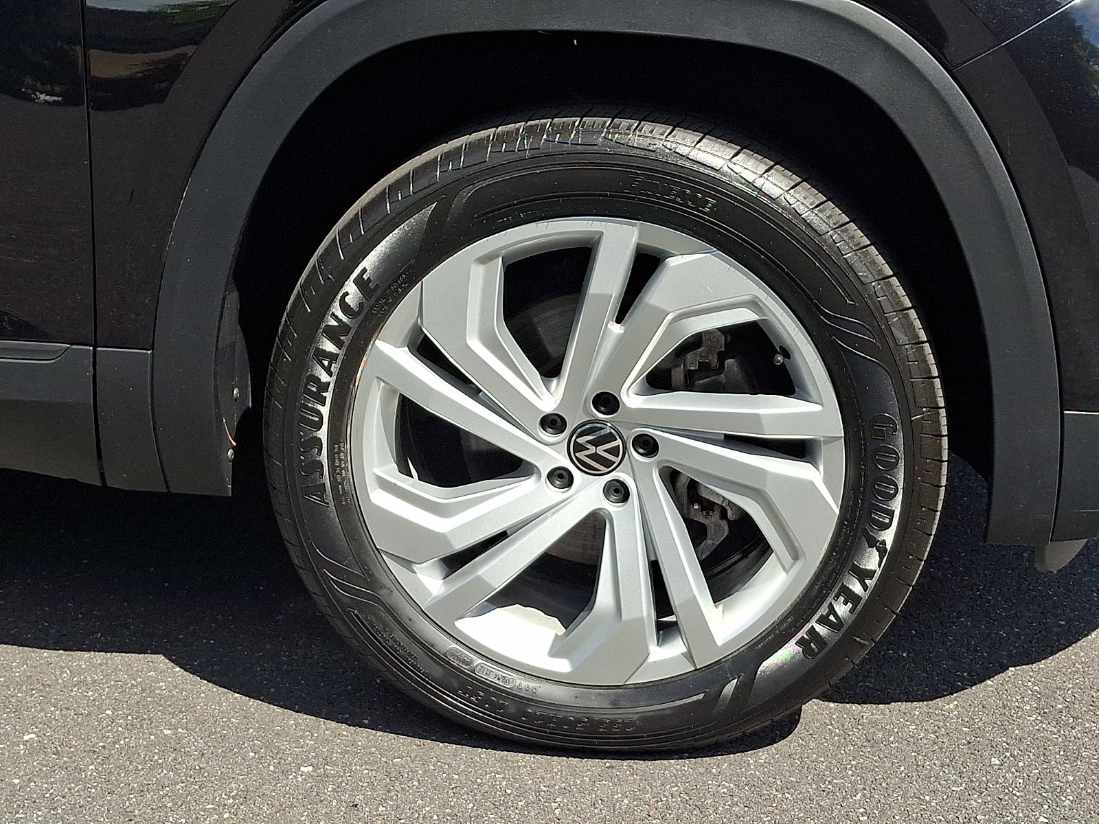 2022 Volkswagen Atlas 3.6L V6 SE w/Technology