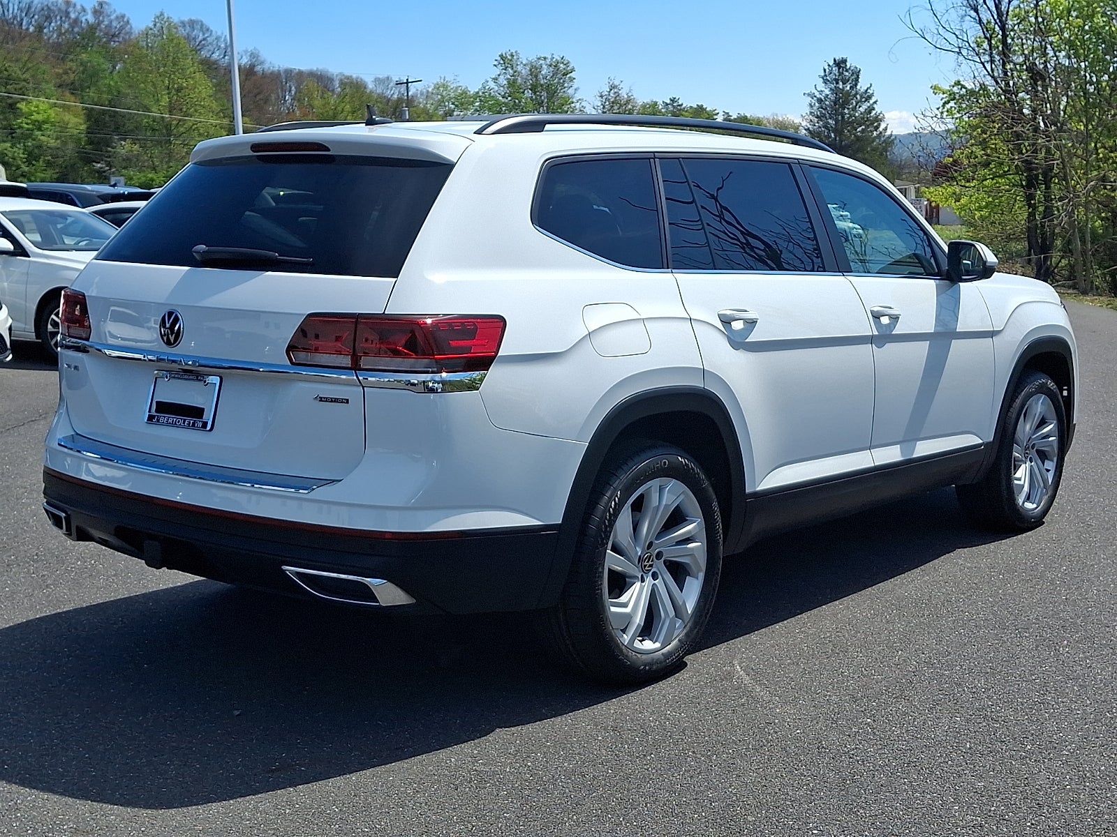 2023 Volkswagen Atlas 3.6L V6 SE w/Technology
