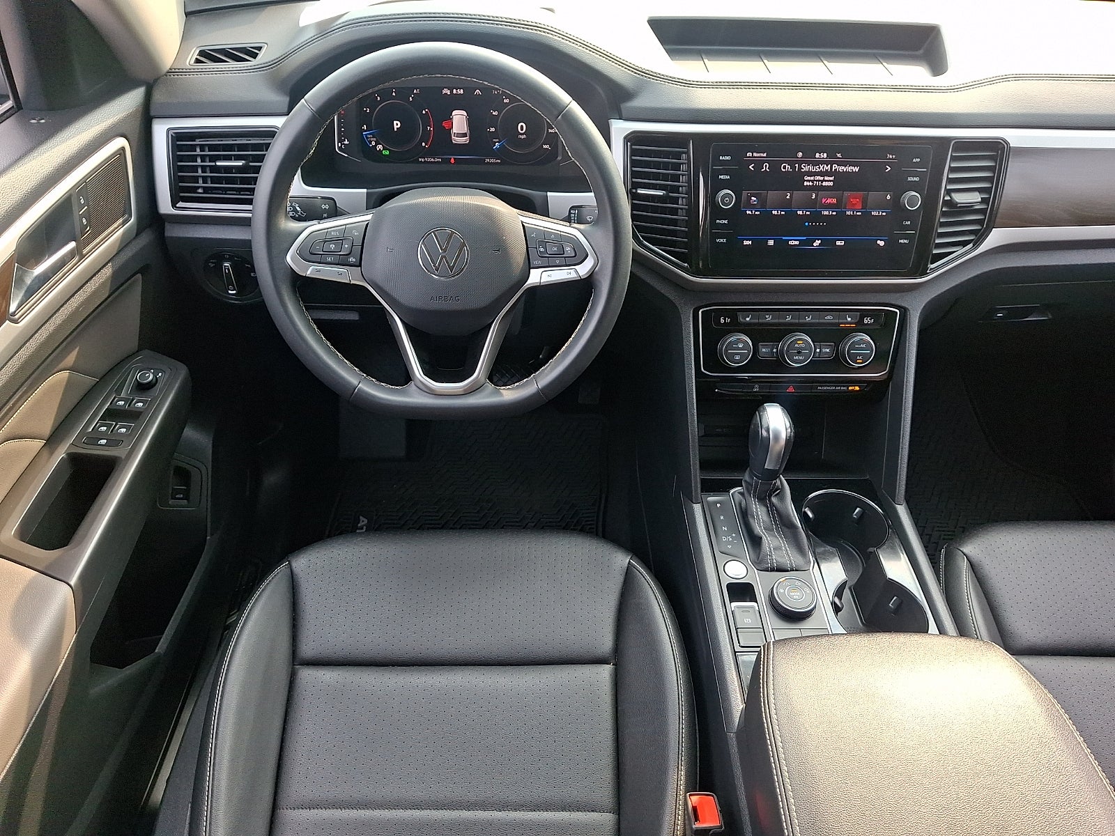 2023 Volkswagen Atlas 3.6L V6 SE w/Technology