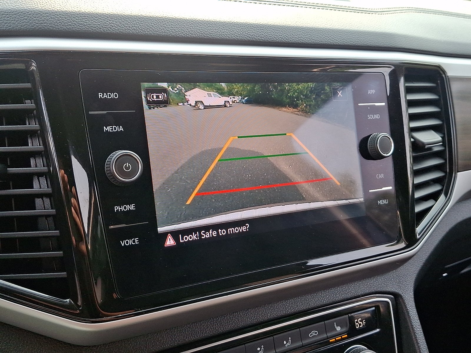 2023 Volkswagen Atlas 3.6L V6 SE w/Technology