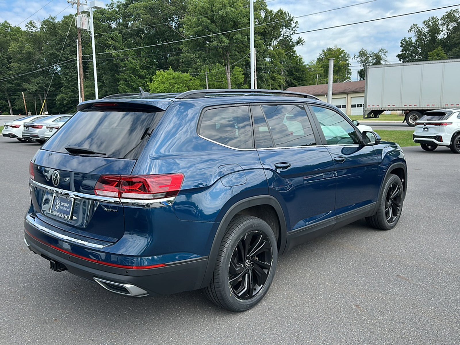 2023 Volkswagen Atlas 3.6L V6 SE w/Technology
