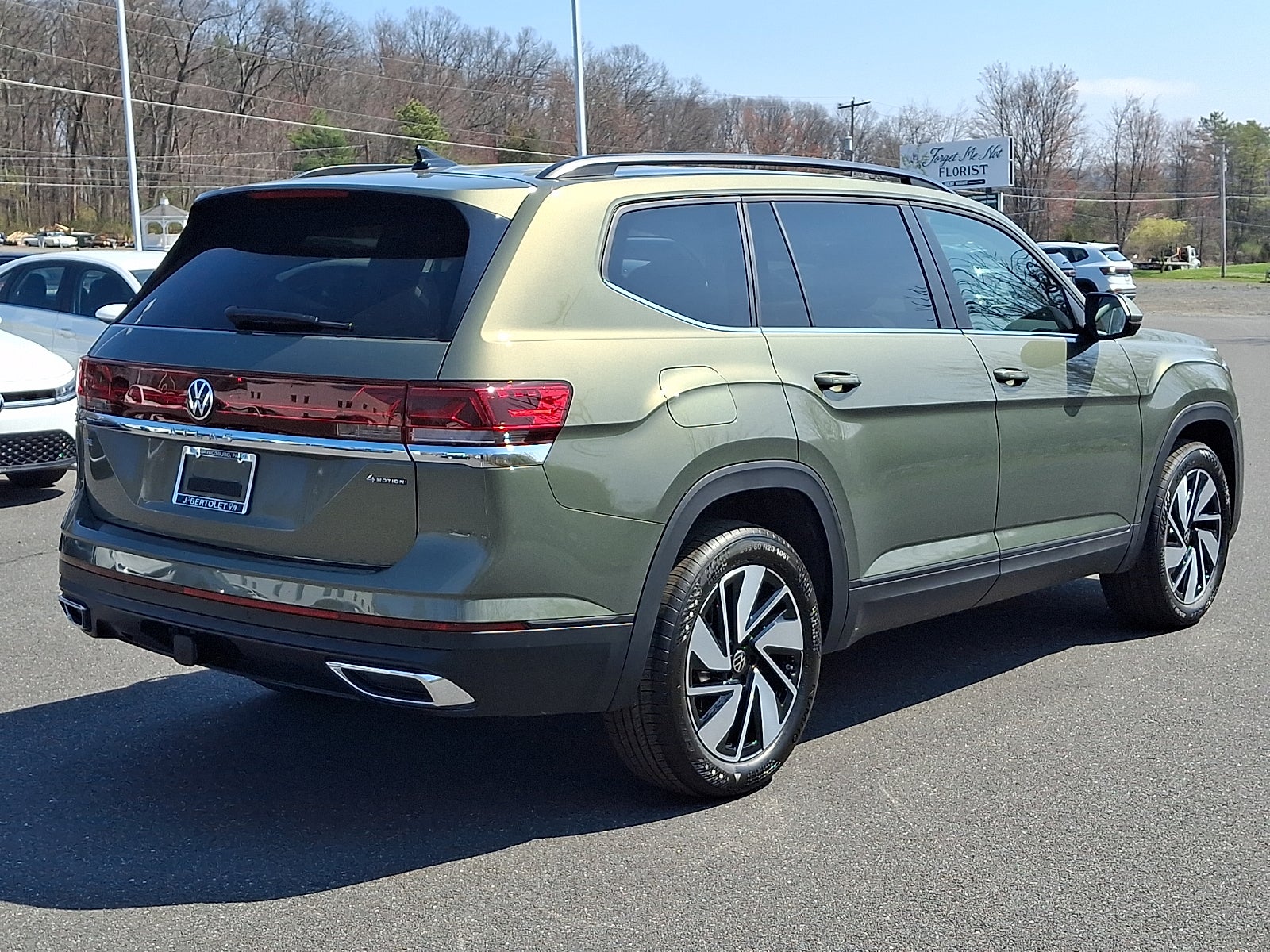 2026 Volkswagen Atlas SE with Technology