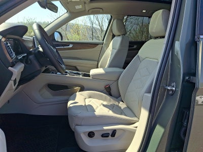 2026 Volkswagen Atlas SE with Technology