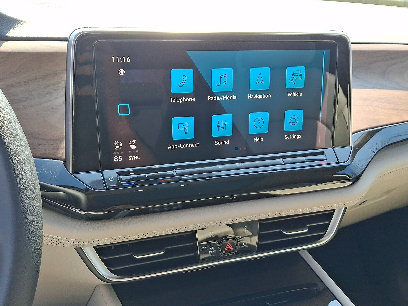 2026 Volkswagen Atlas SE with Technology