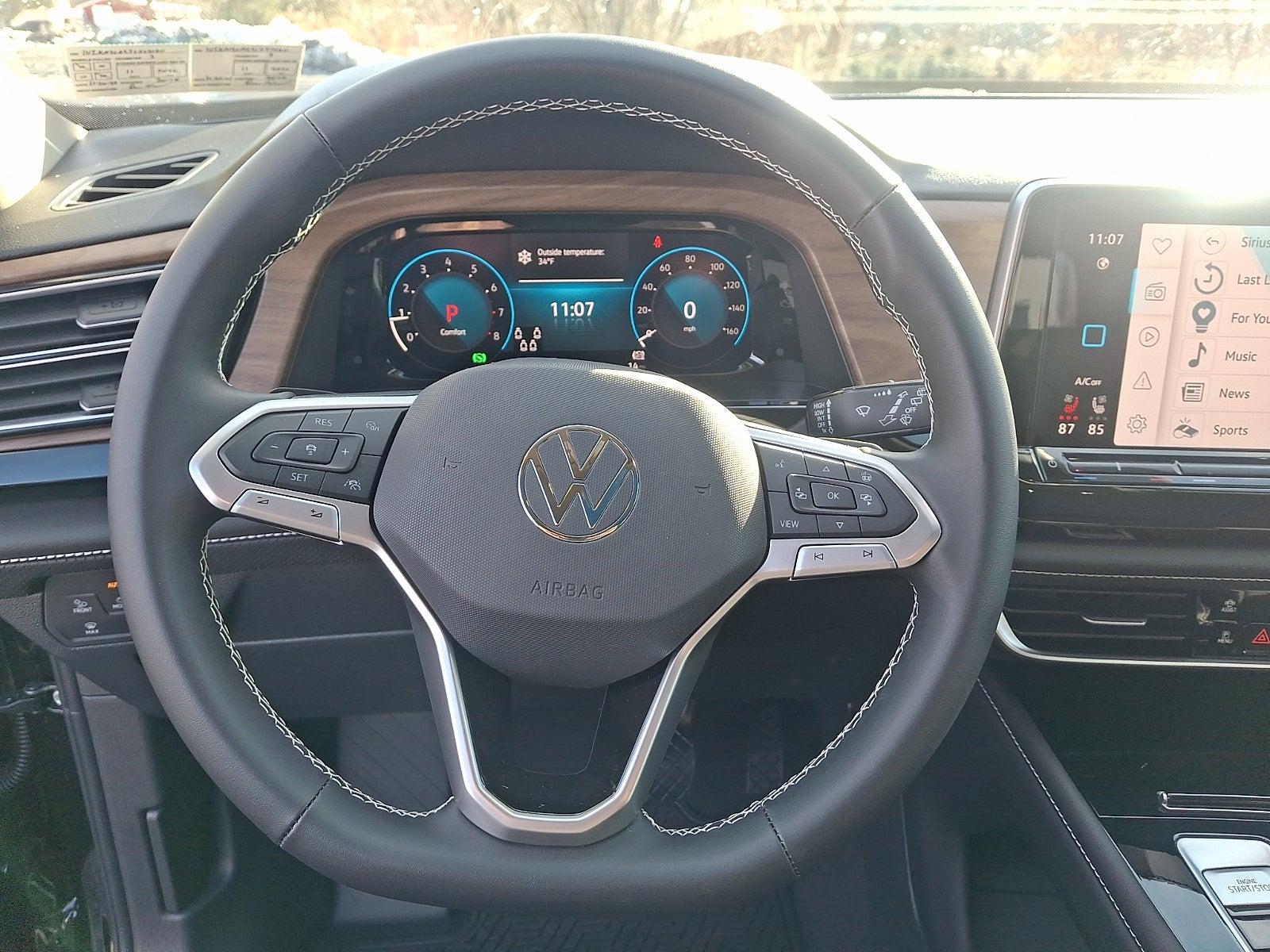 2026 Volkswagen Atlas 2.0T SE w/Technology