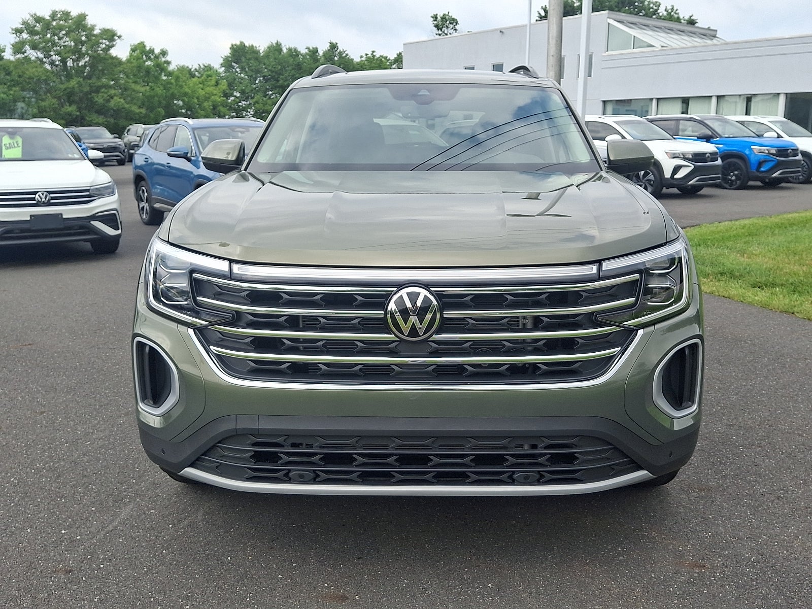 2026 Volkswagen Atlas SE with Technology
