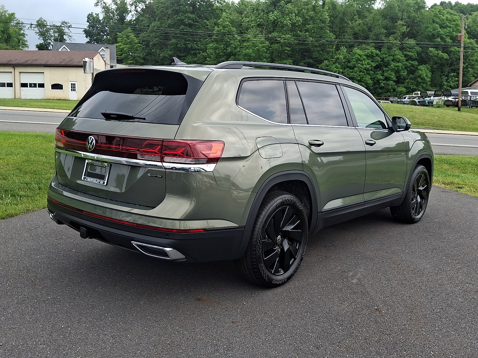 2026 Volkswagen Atlas SE with Technology
