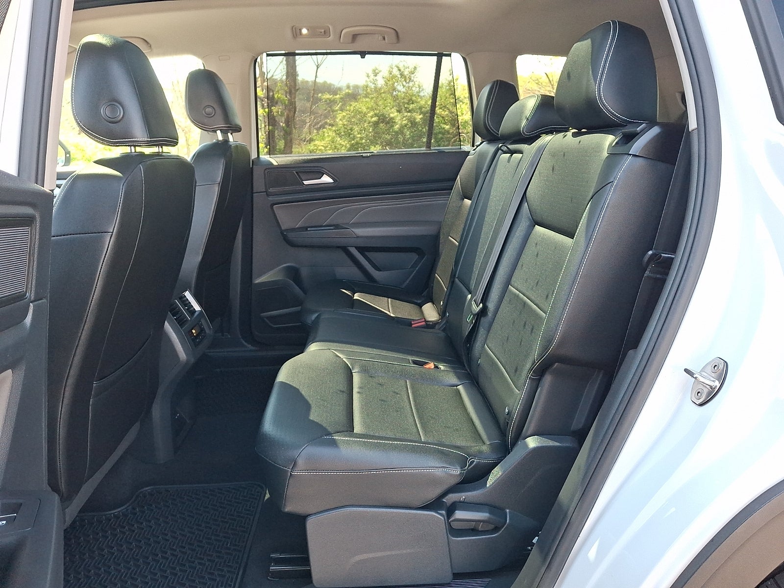 2023 Volkswagen Atlas 2.0T SE w/Technology