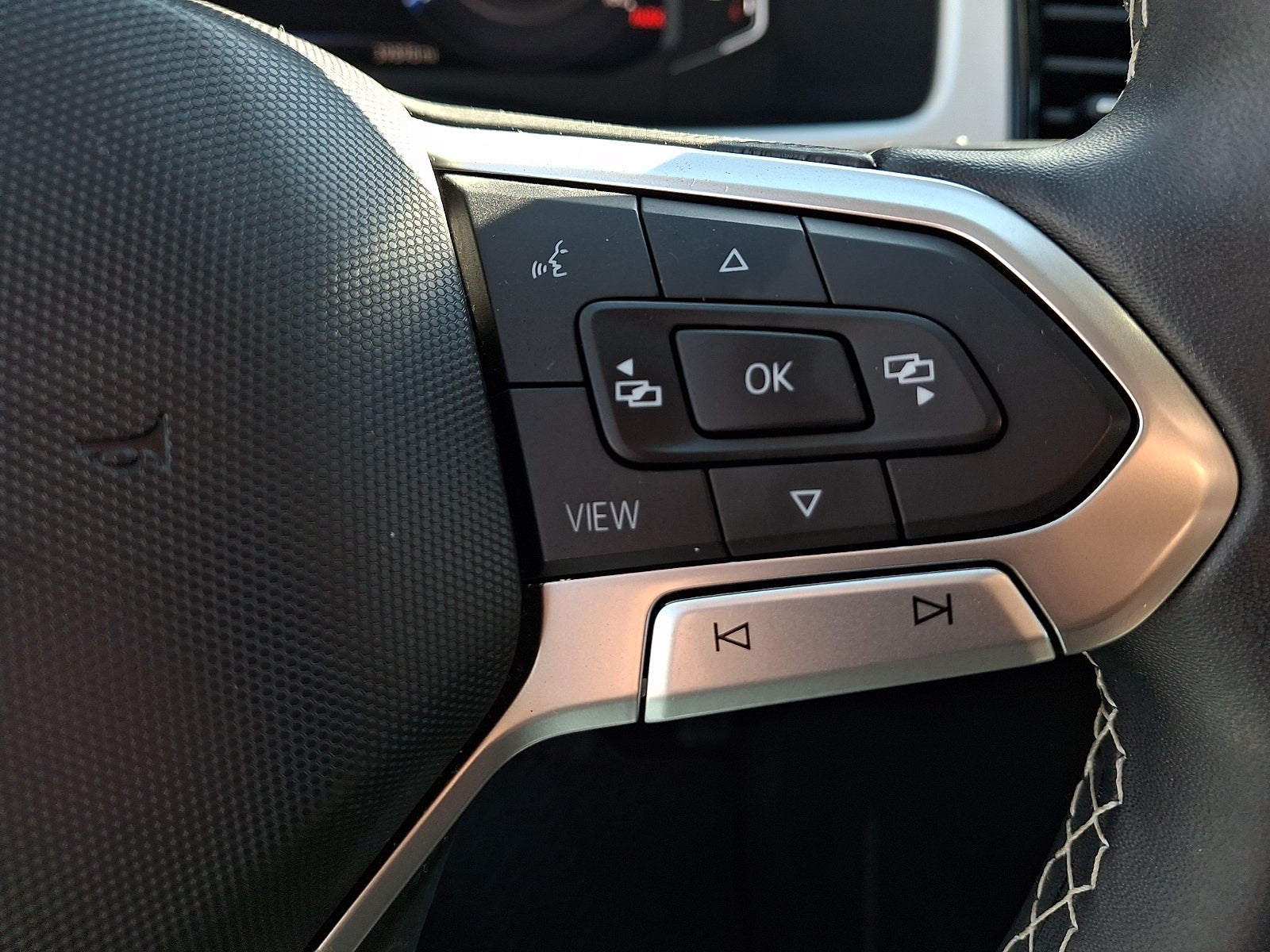 2023 Volkswagen Atlas 2.0T SE w/Technology