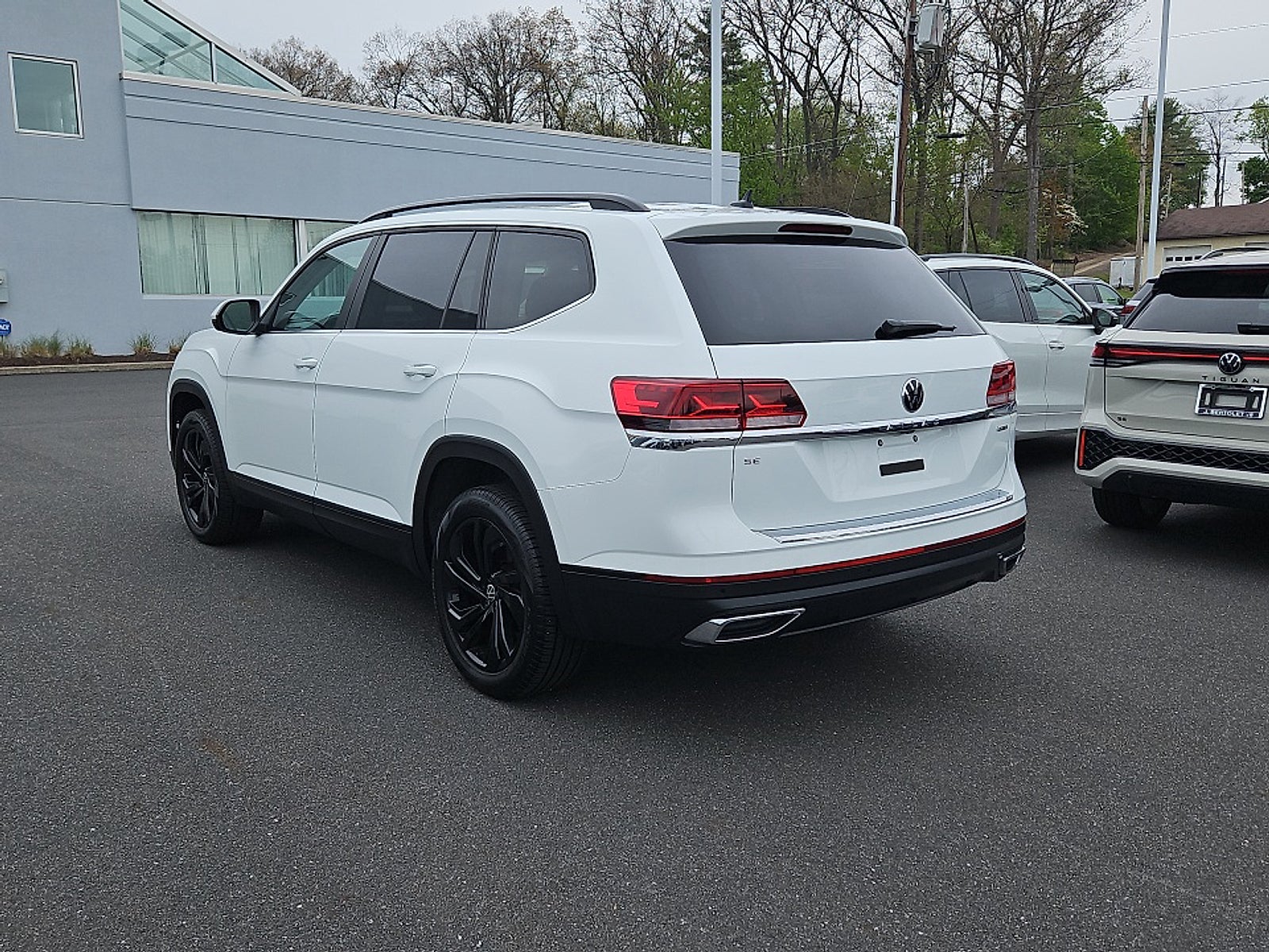 2023 Volkswagen Atlas 2.0T SE w/Technology