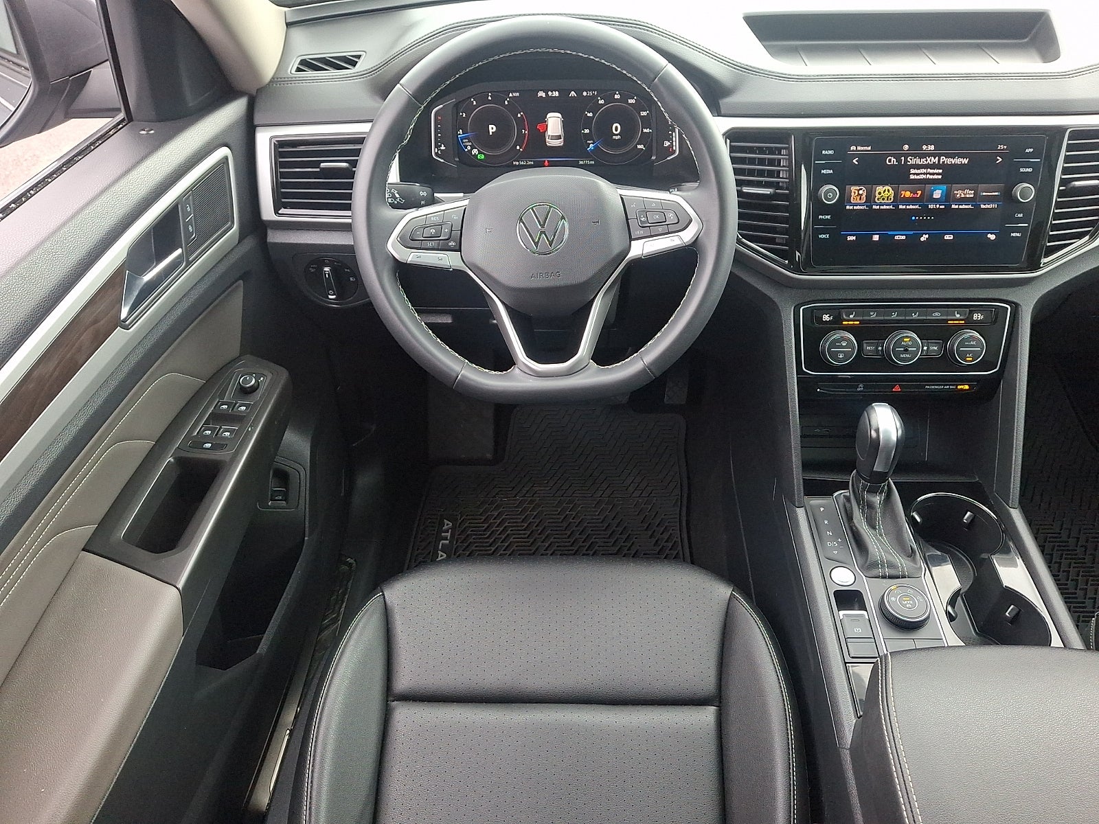 2023 Volkswagen Atlas 3.6L V6 SE w/Technology