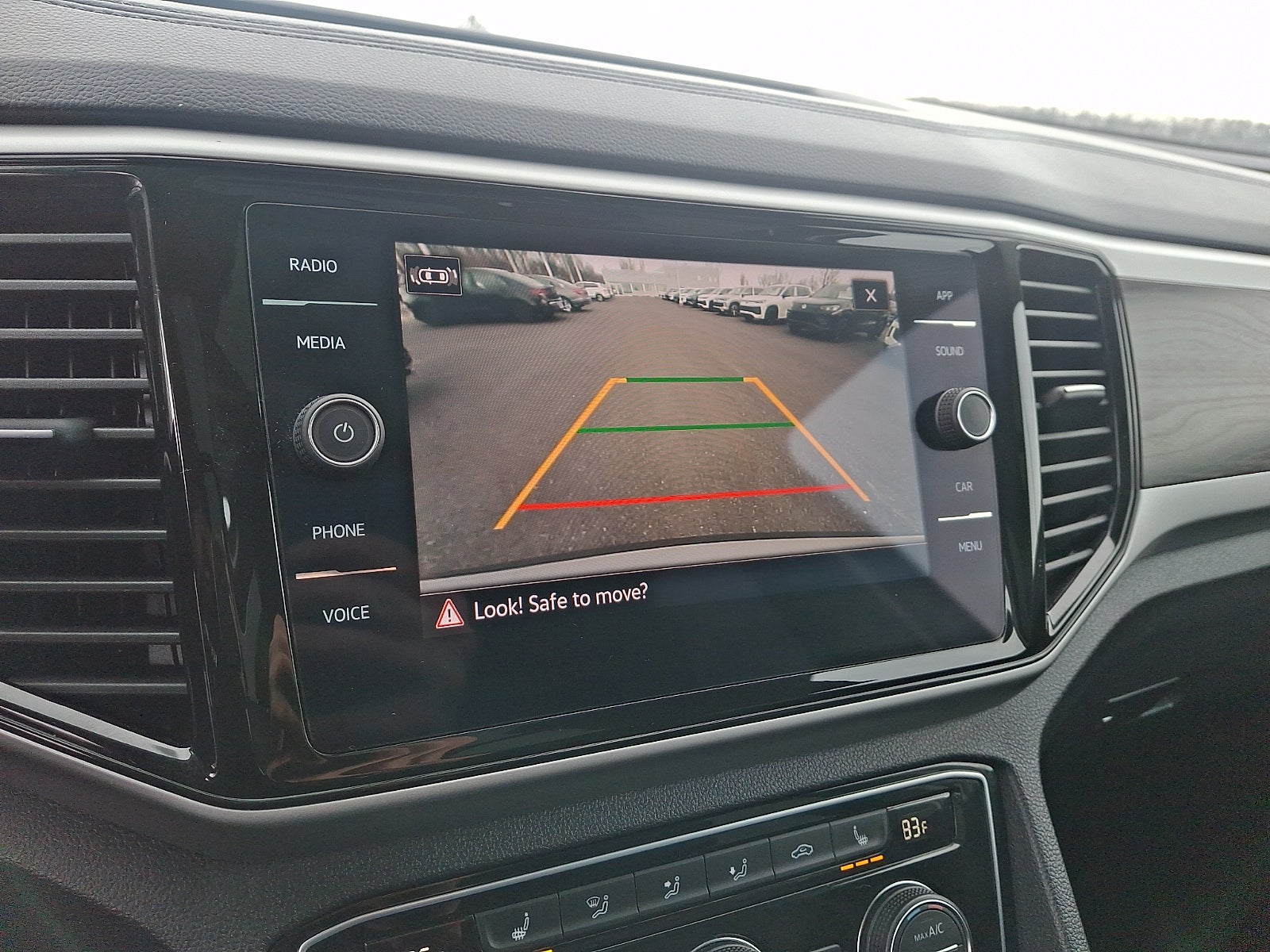 2023 Volkswagen Atlas 3.6L V6 SE w/Technology