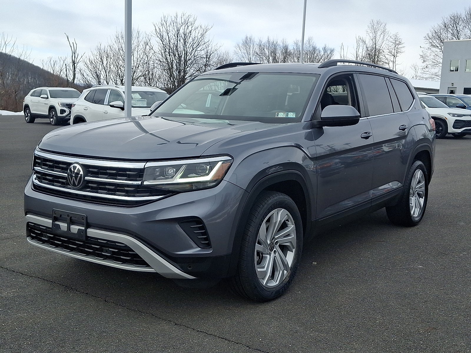 2023 Volkswagen Atlas 3.6L V6 SE w/Technology