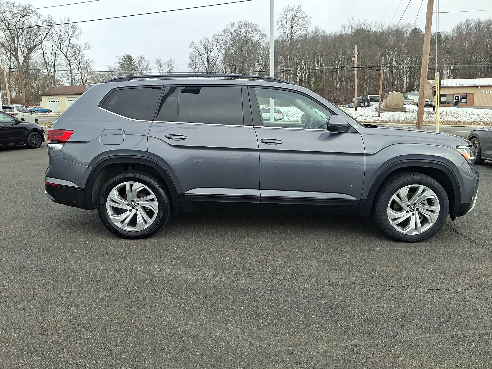 2023 Volkswagen Atlas 3.6L V6 SE w/Technology