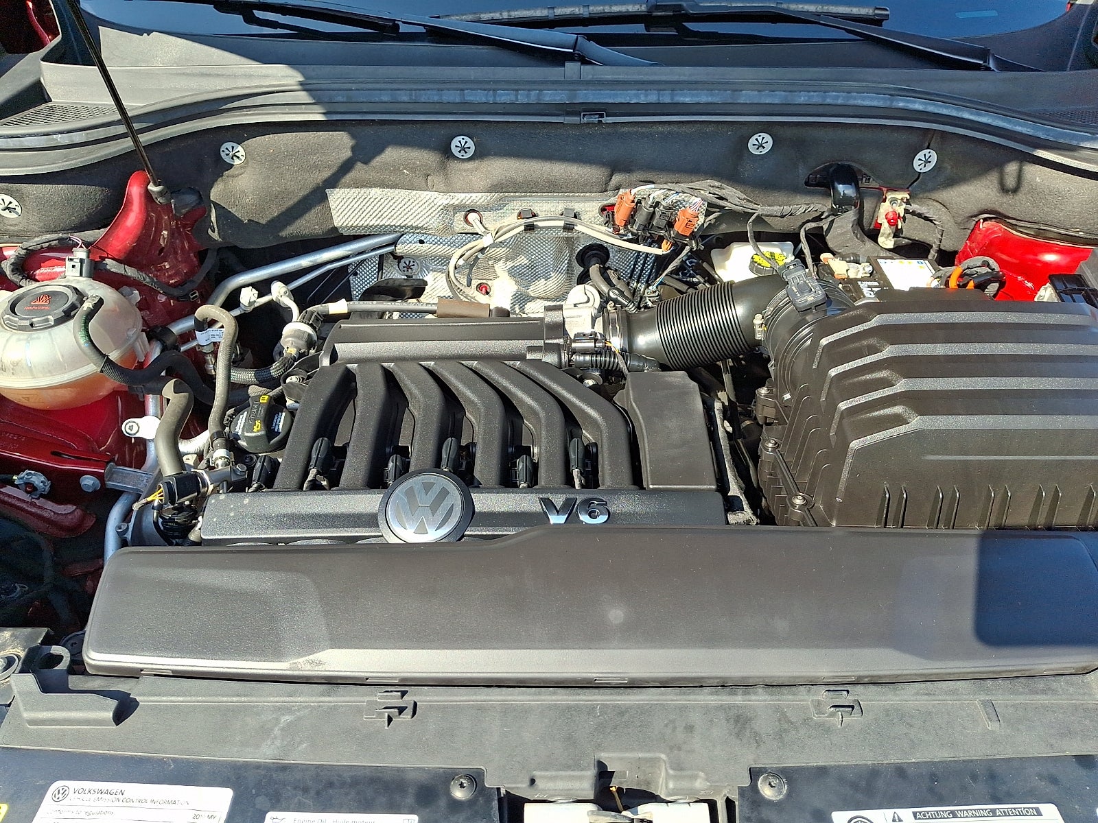 2019 Volkswagen Atlas 3.6L V6 SE w/Technology R-Line