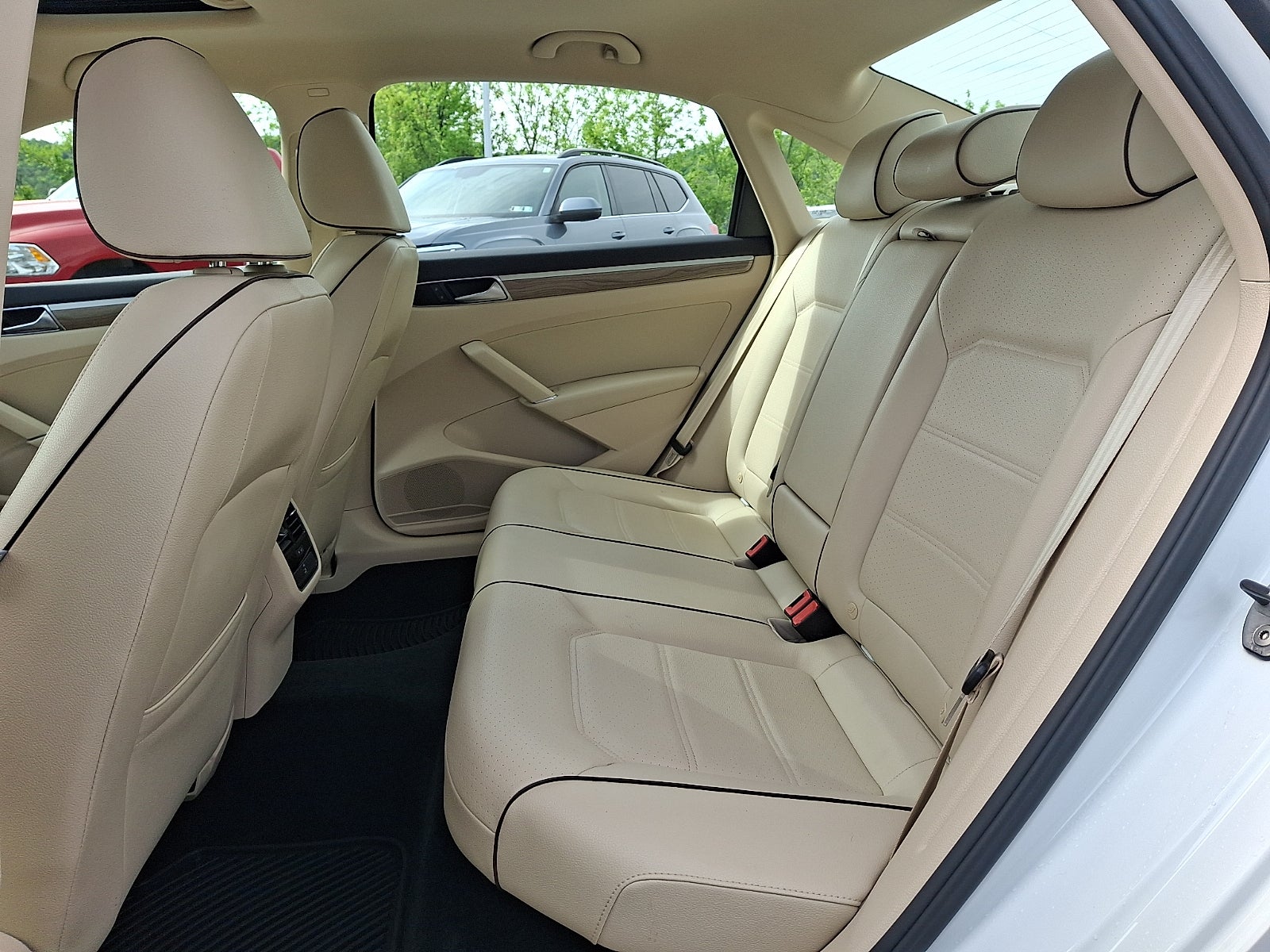 2017 Volkswagen Passat 1.8T SE
