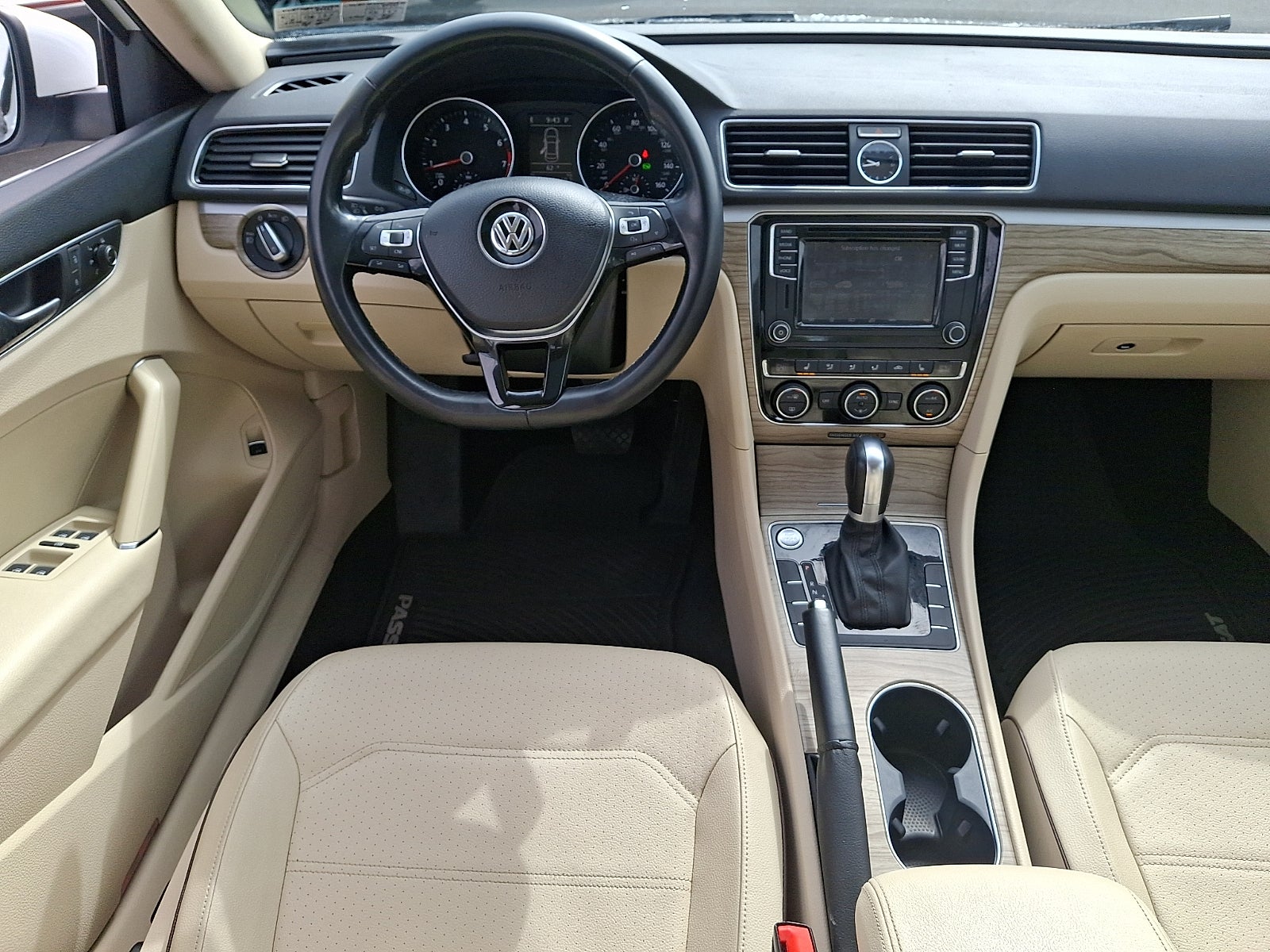 2017 Volkswagen Passat 1.8T SE