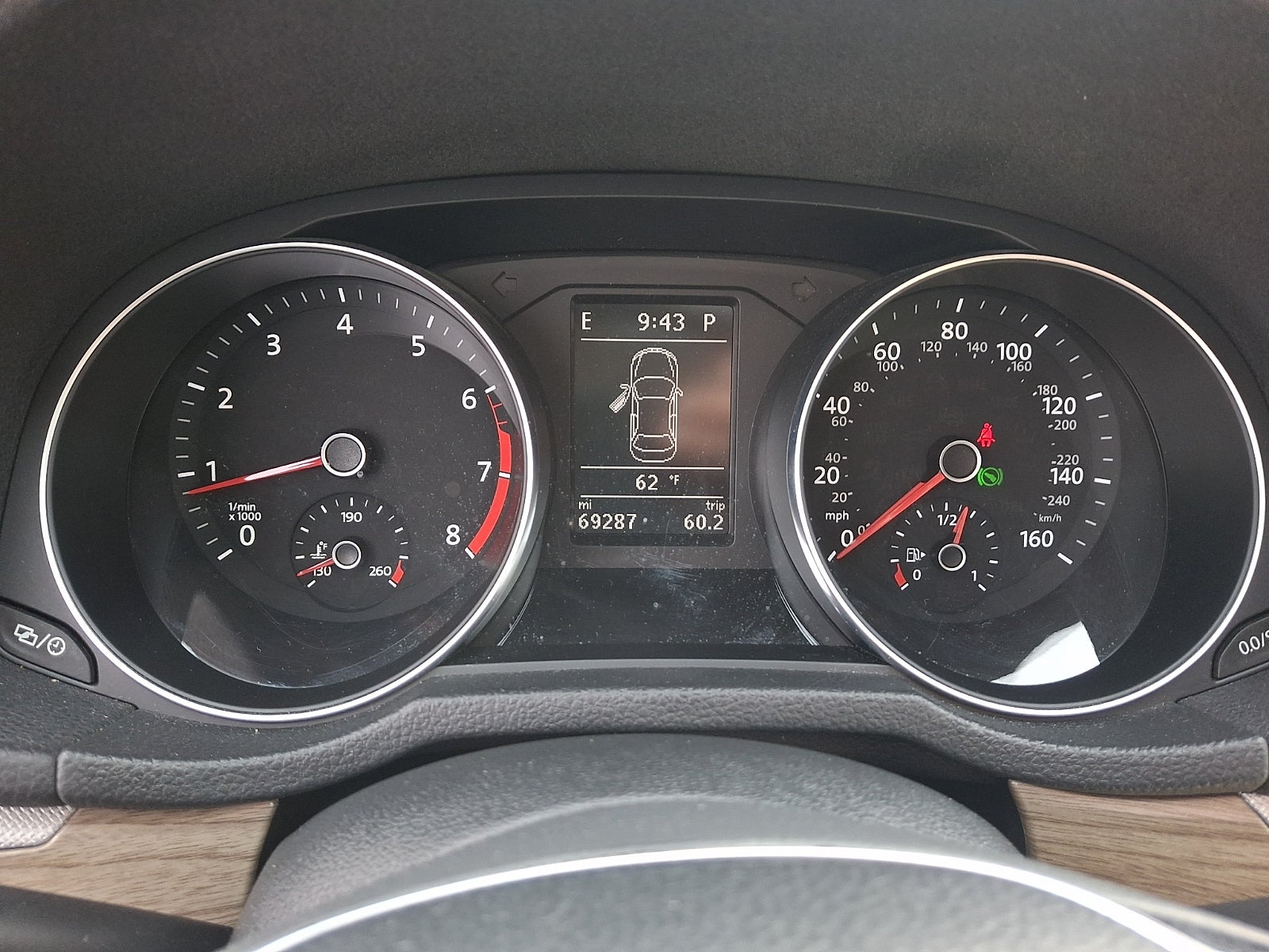 2017 Volkswagen Passat 1.8T SE