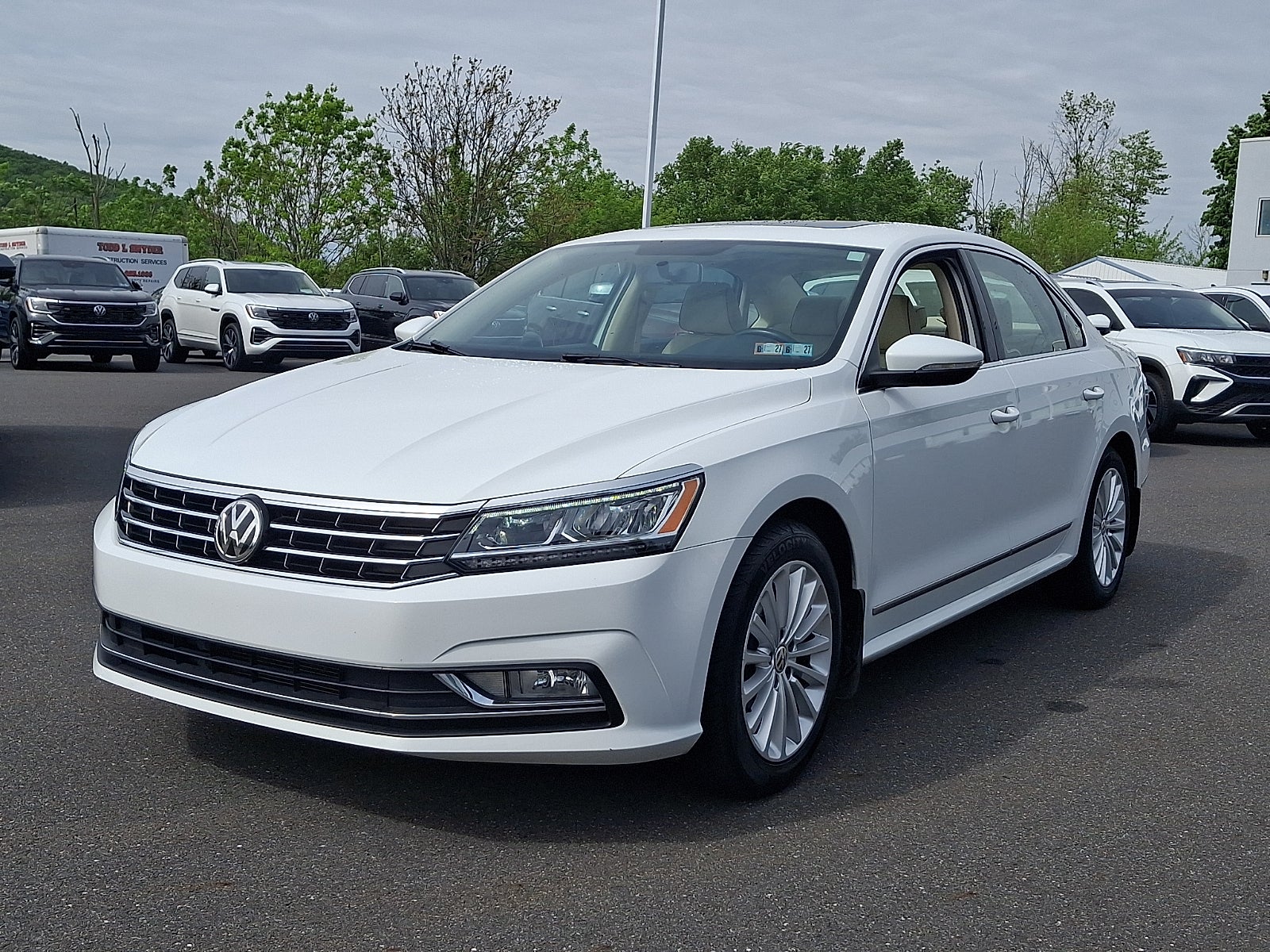 2017 Volkswagen Passat 1.8T SE