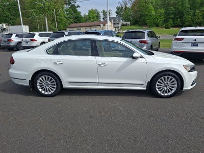 2017 Volkswagen Passat 1.8T SE