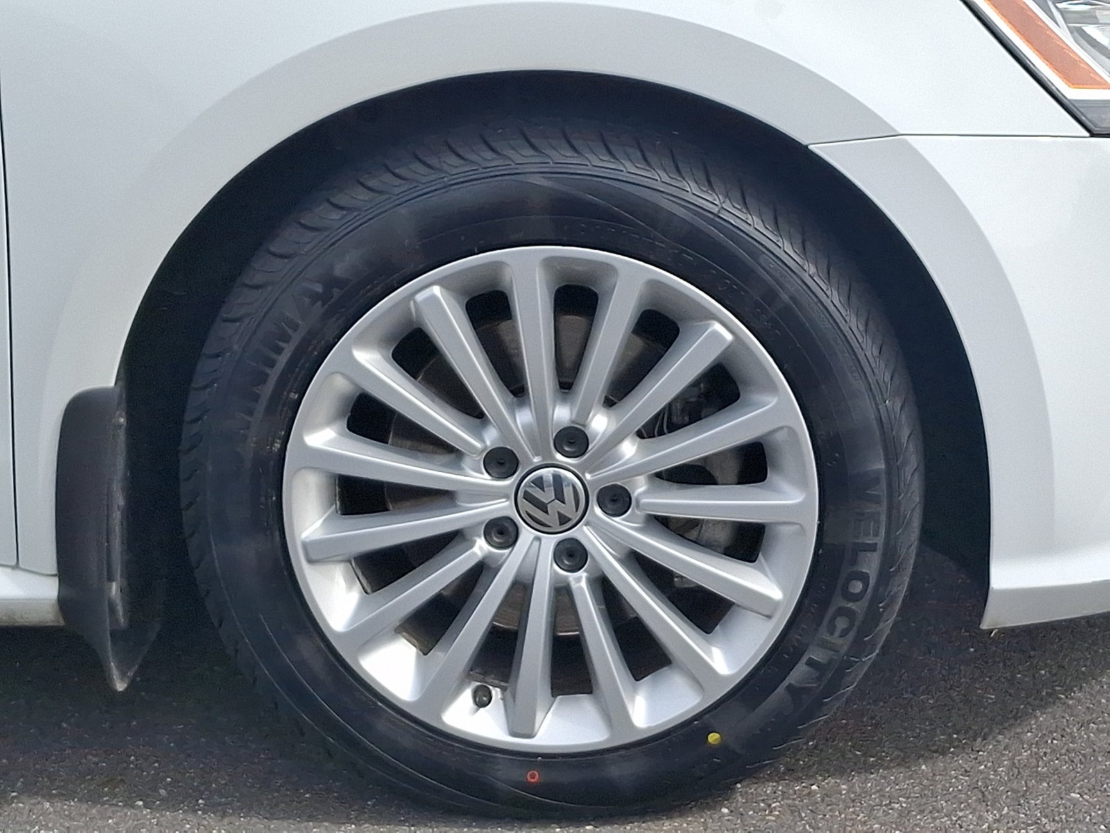 2017 Volkswagen Passat 1.8T SE