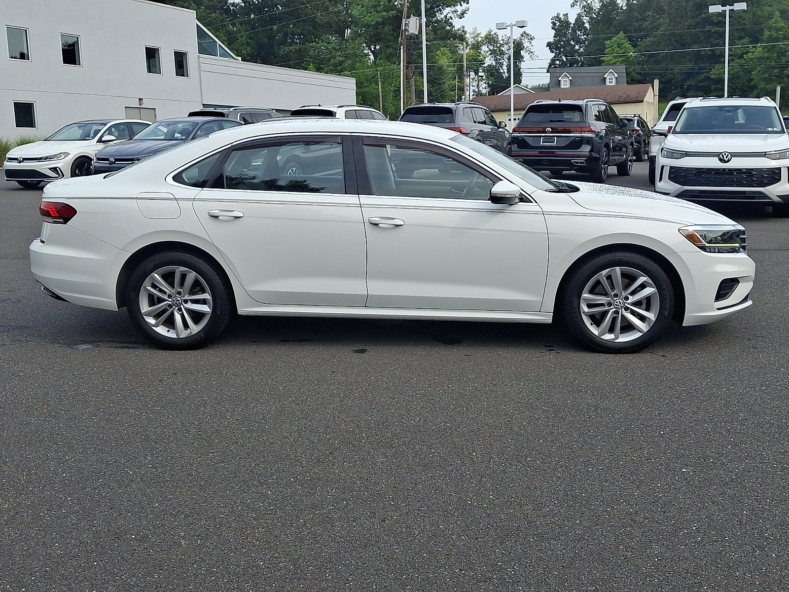 2020 Volkswagen Passat 2.0T SE