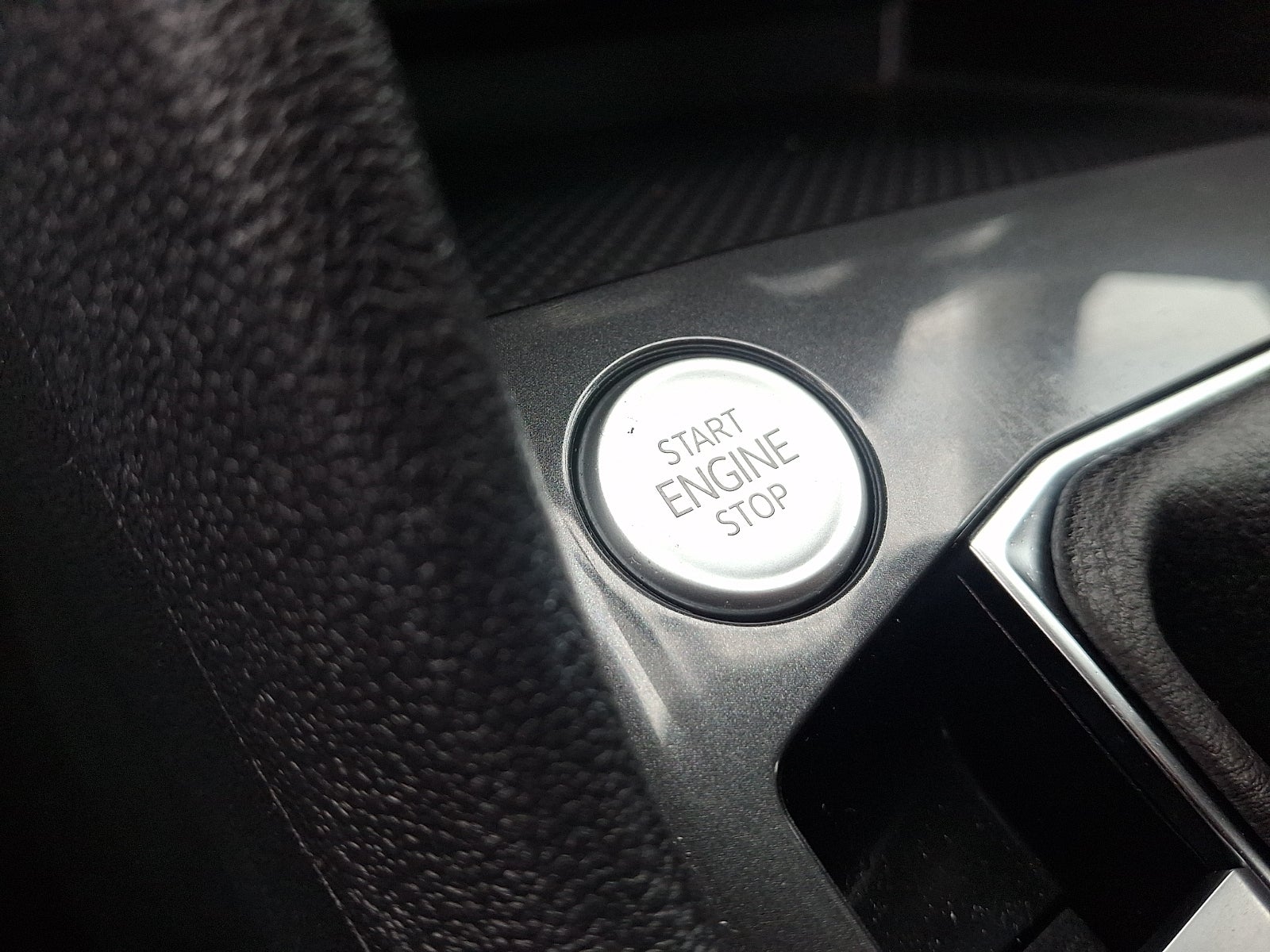 2022 Volkswagen Tiguan 2.0T S