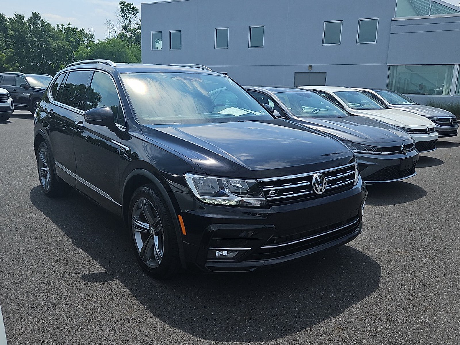 2019 Volkswagen Tiguan 2.0T SEL R-Line