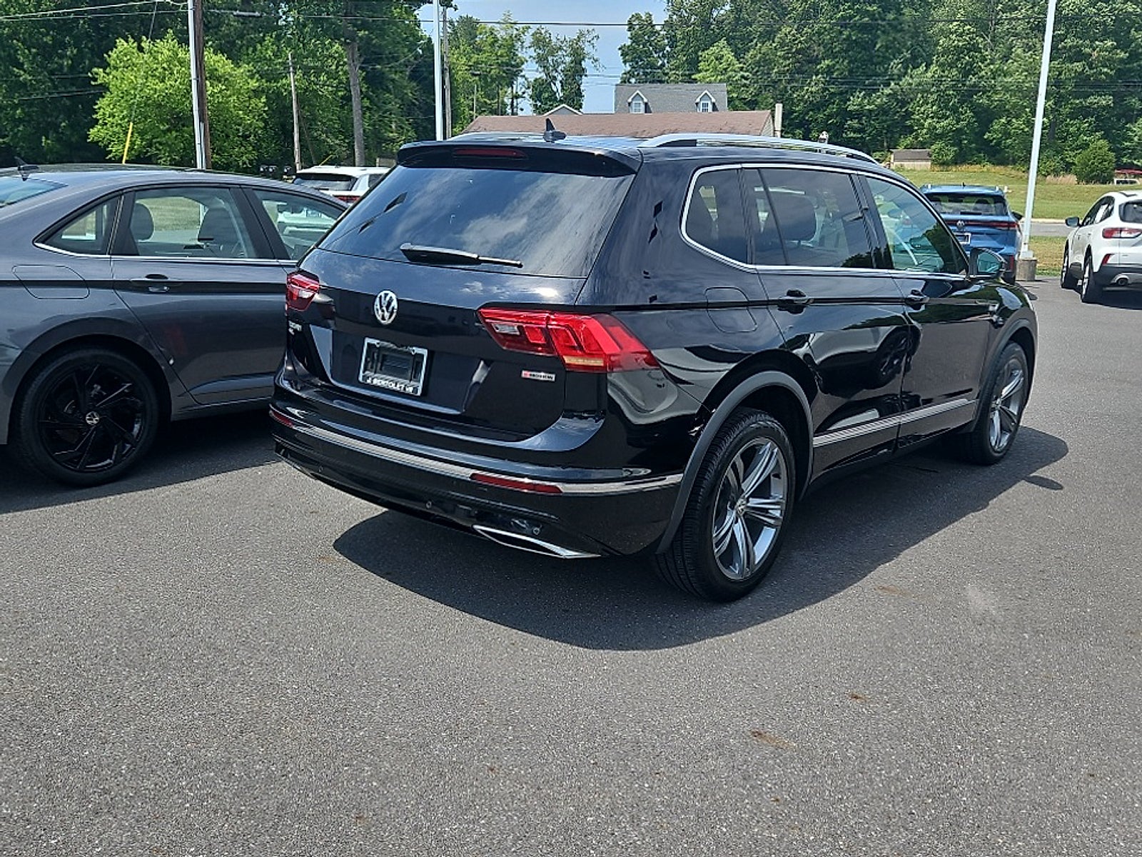 2019 Volkswagen Tiguan 2.0T SEL R-Line