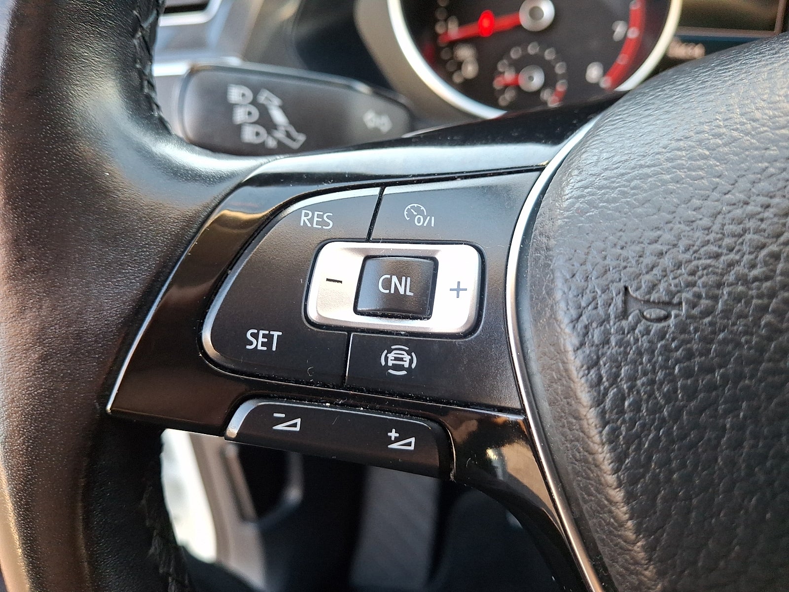 2019 Volkswagen Tiguan 2.0T SE 4MOTION