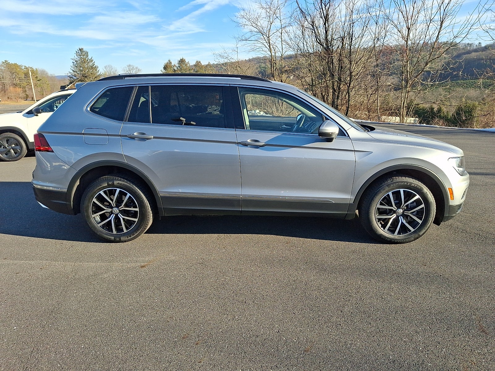 2021 Volkswagen Tiguan 2.0T SE 4MOTION