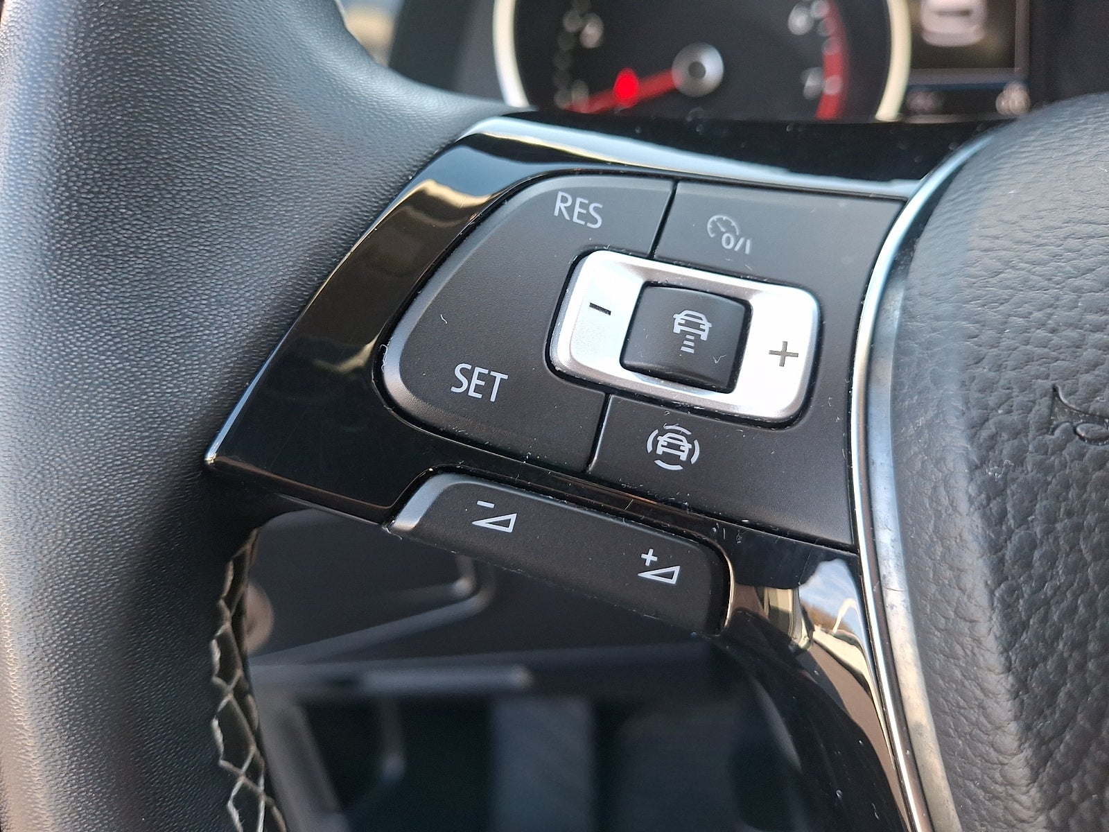 2021 Volkswagen Tiguan 2.0T SE 4MOTION